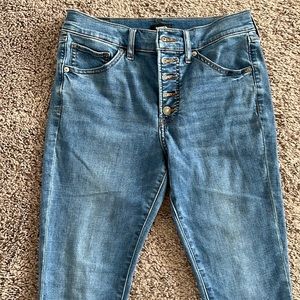 Express women’s skinny jeans